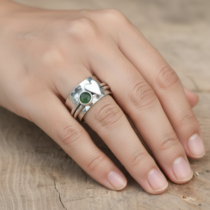 Stari prsten s srcem od srebra